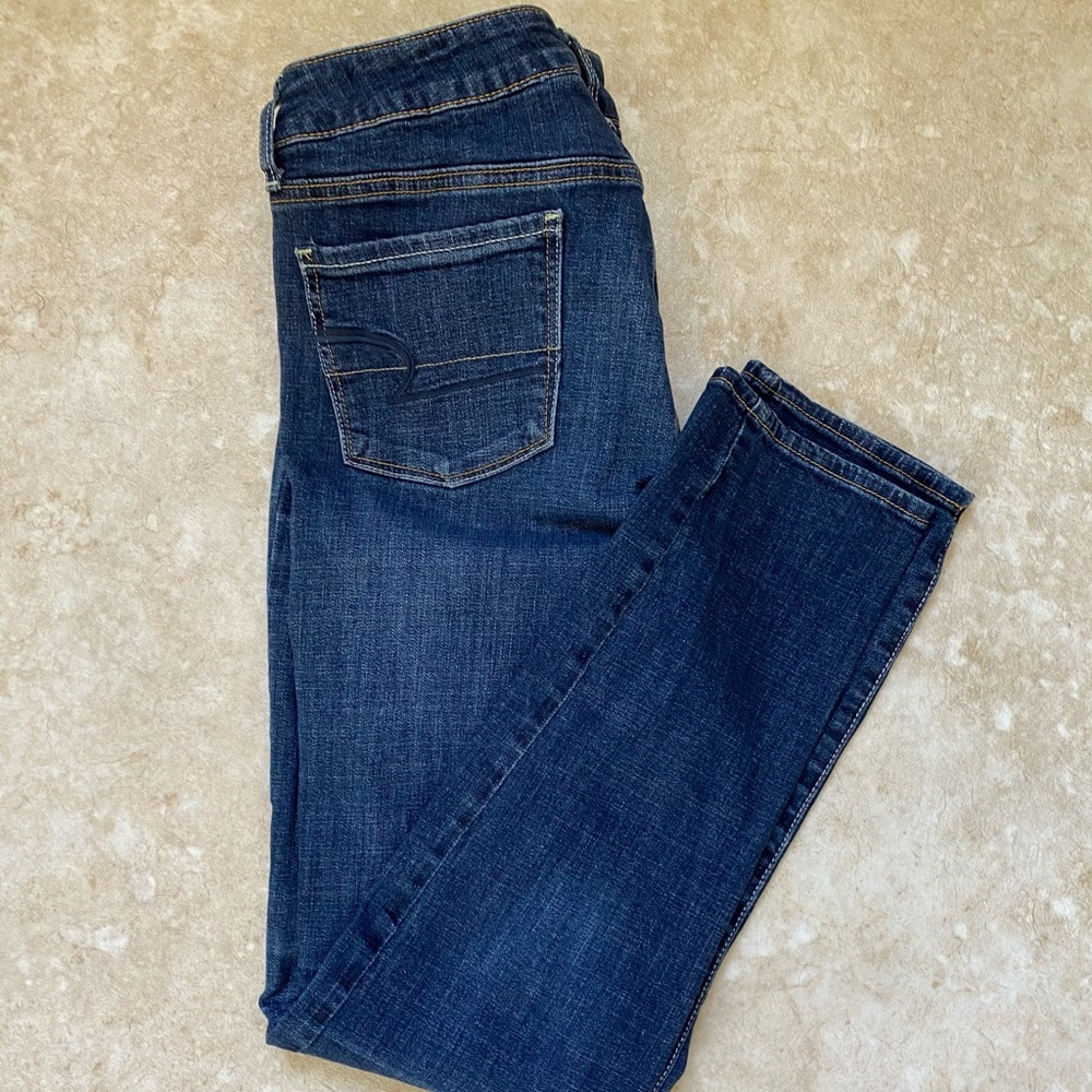 AEO super stretch skinny jeans. Size 10.